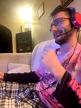 Snapshot of EE123458 chatting on September 2025 07:25:02 PM EE123458 online show from September 2025 07:25:02 PM