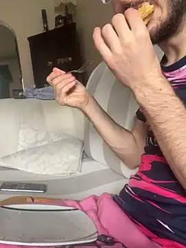 Snapshot of EE123458 chatting on September 2025 01:58:01 PM EE123458 online show from September 2025 01:58:01 PM