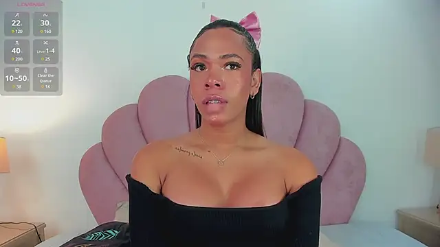 Nicole Paradise online show from March 2025 01:06:02 PM