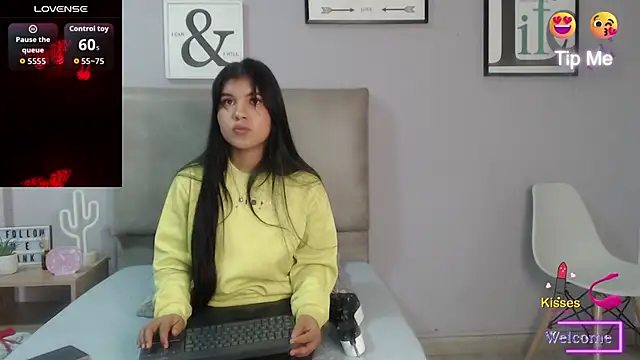 SophiaMeyerst online show from May 2026 01:07:01 PM