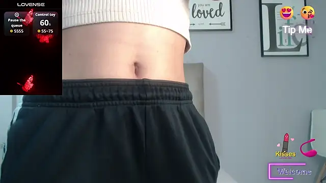 SophiaMeyerst online show from May 2026 01:27:01 PM