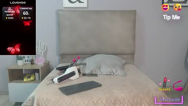 SophiaMeyerst online show from May 2026 02:46:01 PM