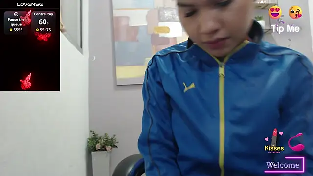 SophiaMeyerst online show from August 2026 03:27:02 PM