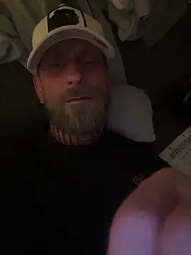 Bro4bro0040 online show from April 2026 12:37:02 AM