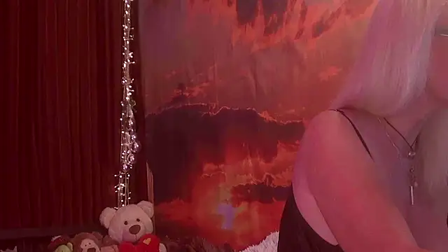 MoniCutex online show from June 2026 01:28:02 AM