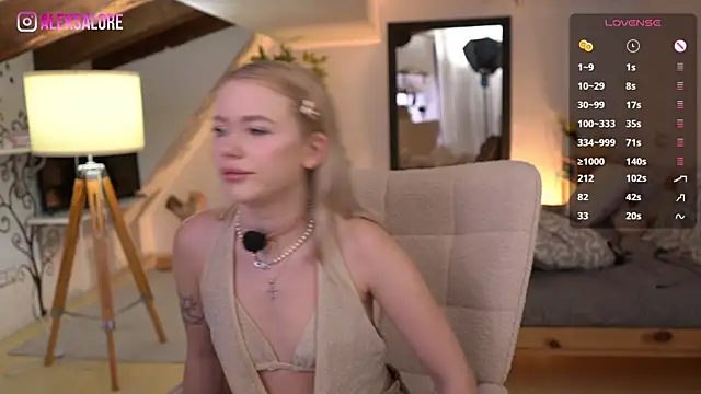 LexieLoree online show from January 2026 04:05:01 AM