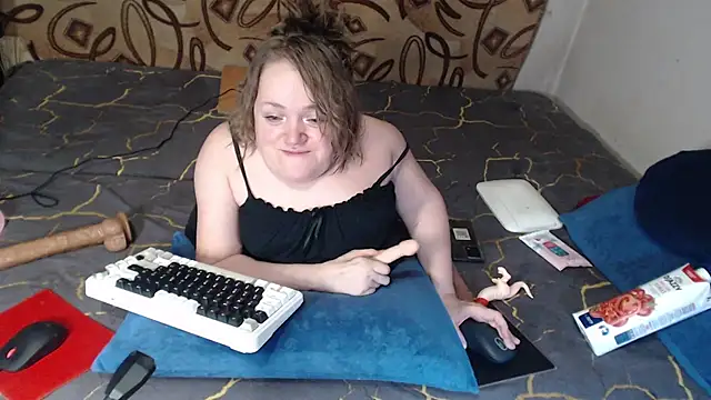 MiniNatalie online show from February 2025 11:11:02 PM