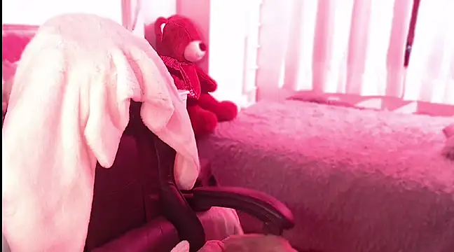 Beamber  online show from March 2025 04:17:02 AM