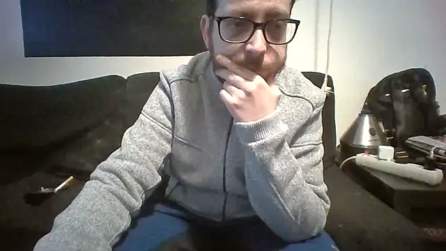 tuchi94 online show from December 2025 11:59:01 AM