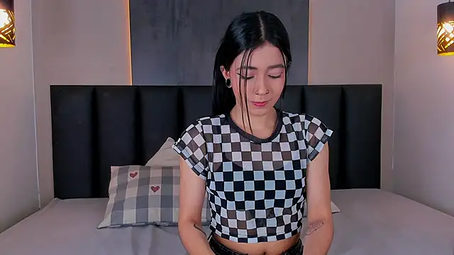 AmyPalmmer online show from December 2025 11:48:01 AM