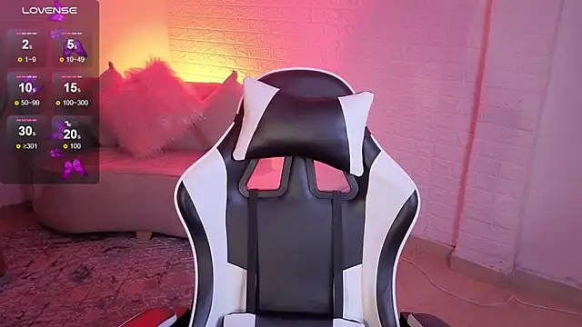 marilin a online show from December 2025 12:37:02 AM