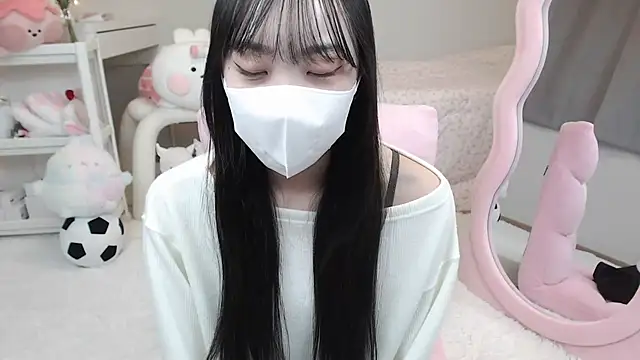 momo room online show from December 2024 10:08:01 AM