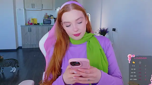 Snapshot of cinnabon_girls chatting on May 2026 01:27:01 PM cinnabon girls online show from May 2026 01:27:01 PM