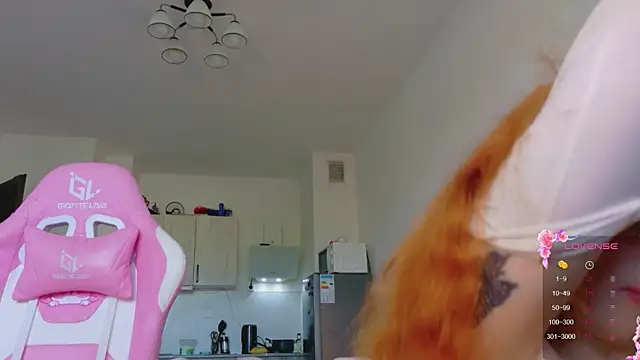 cinnabon girls online show from June 2026 03:24:01 PM