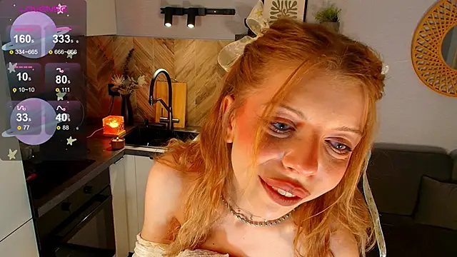 Snapshot of Hannah_Carr chatting on May 2026 09:42:02 PM Hannah Carr online show from May 2026 09:42:02 PM
