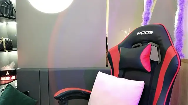 witch-39 online show from December 2024 11:24:02 PM