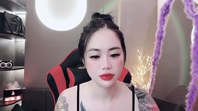 witch-39 online show from December 2024 01:13:01 AM