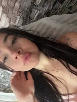 Snapshot of corallwells chatting on February 2026 03:04:01 AM corallwells online show from February 2026 03:04:01 AM