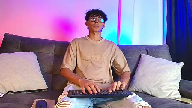 Daviid laidd online show from March 2025 09:00:02 PM