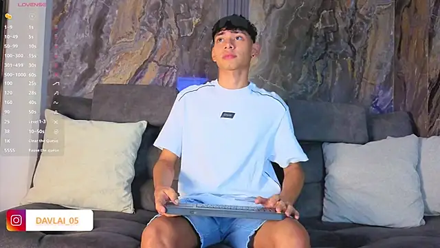 Daviid laidd online show from April 2026 01:21:01 PM