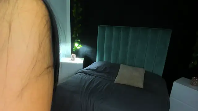 Snapshot of HarleyQueen_Robbie chatting on March 2025 06:45:02 PM HarleyQueen Robbie online show from March 2025 06:45:02 PM