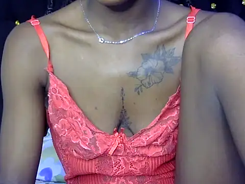 Snapshot of sweetblackbeauty001 chatting on September 2025 10:47:01 PM sweetblackbeauty001 online show from September 2025 10:47:01 PM
