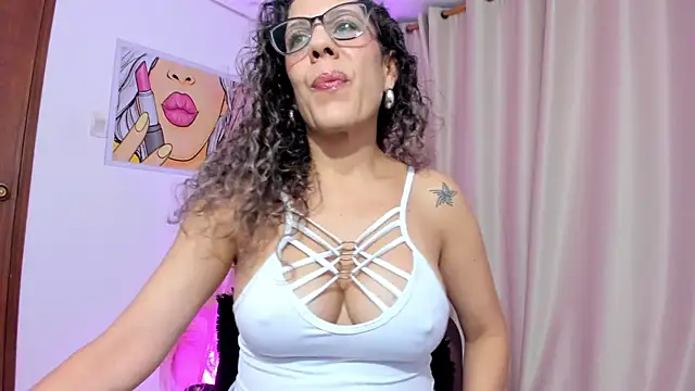 Snapshot of StarMilf chatting on July 2026 12:42:02 PM StarMilf online show from July 2026 12:42:02 PM