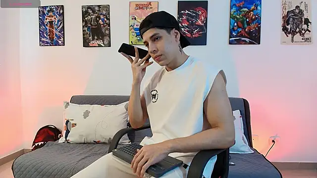 jonathanjoestar  online show from April 2026 08:14:01 PM