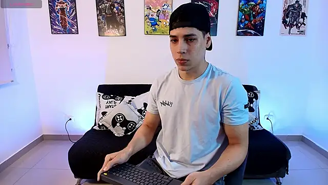 jonathanjoestar  online show from April 2026 11:51:02 PM