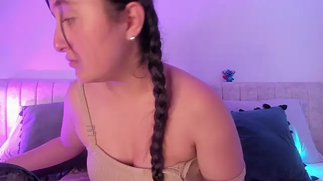 Kathia Morelli online show from February 2025 11:53:01 AM