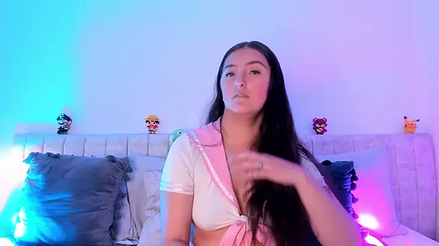 Kathia Morelli online show from February 2025 02:52:01 PM