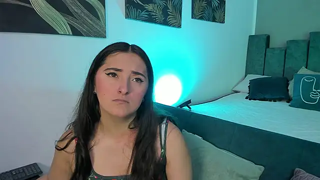 Kathia Morelli online show from September 2025 11:47:02 AM