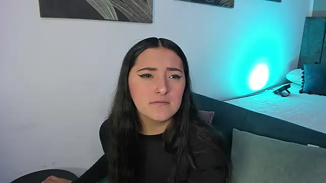 Kathia Morelli online show from October 2025 11:50:02 AM