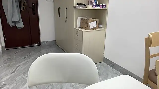 Louis Baby online show from April 2026 02:29:01 PM