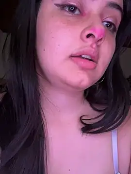 Stephania 18 online show from March 2025 10:13:02 PM