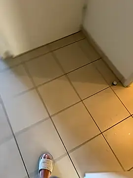 VesperMoonMist online show from November 2025 10:43:02 AM