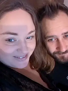 Curvyloveandhim online show from December 2024 09:17:01 AM