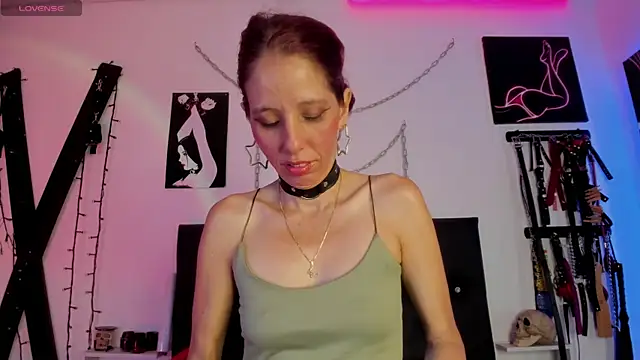 Little Naughtty online show from January 2026 02:33:02 PM