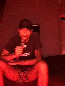 Snapshot of ZaddyBigDee chatting on March 2025 11:03:02 PM ZaddyBigDee online show from March 2025 11:03:02 PM