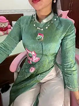    Erin    online show from July 2026 03:09:02 AM