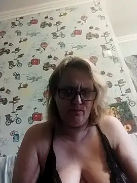 Forest-Lady online show from October 2025 07:21:02 AM