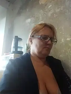 Forest-Lady online show from April 2026 03:28:02 PM