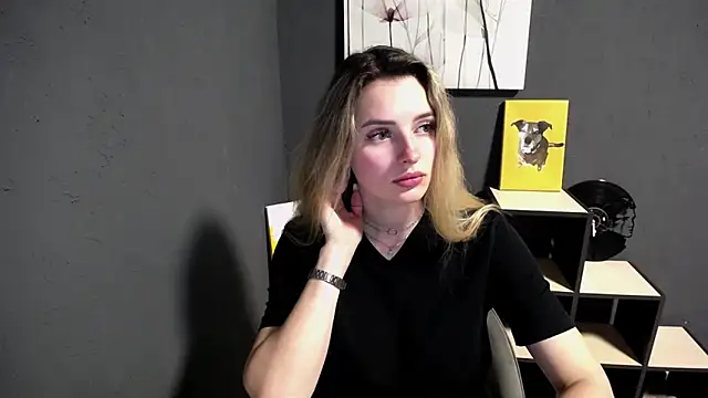 Snapshot of lady_olivia_ chatting on May 2026 12:45:02 PM lady olivia online show from May 2026 12:45:02 PM