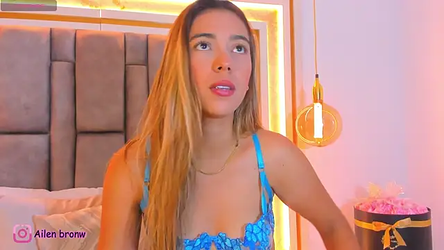 elianabrown online show from October 2025 10:20:02 PM