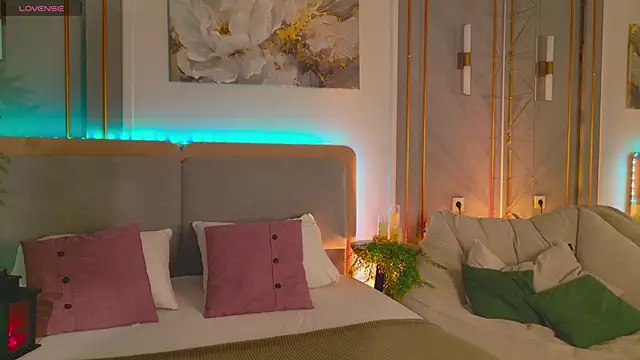 Lolly Neal online show from April 2026 03:35:01 PM