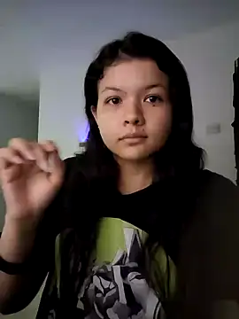 azumiichan online show from December 2024 04:14:01 AM