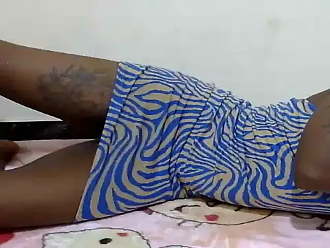 Snapshot of Sexy_kienyeji chatting on February 2025 10:32:01 PM Sexy kienyeji online show from February 2025 10:32:01 PM