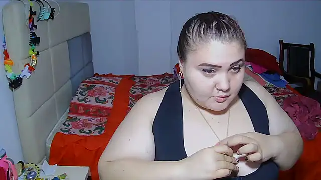 Snapshot of Jones_alexia chatting on June 2026 05:01:02 AM Jones alexia online show from June 2026 05:01:02 AM