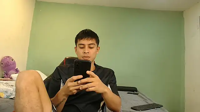 Snapshot of danielitopapuu chatting on June 2026 04:18:01 PM danielitopapuu online show from June 2026 04:18:01 PM