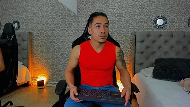 Bryson Collins  online show from January 2025 11:21:02 AM